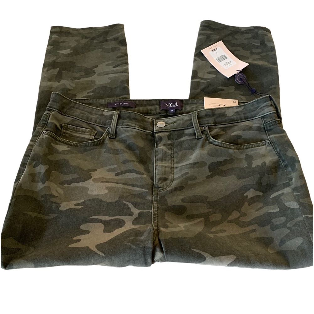 NWT NYDJ Camouflage skinny Size 14